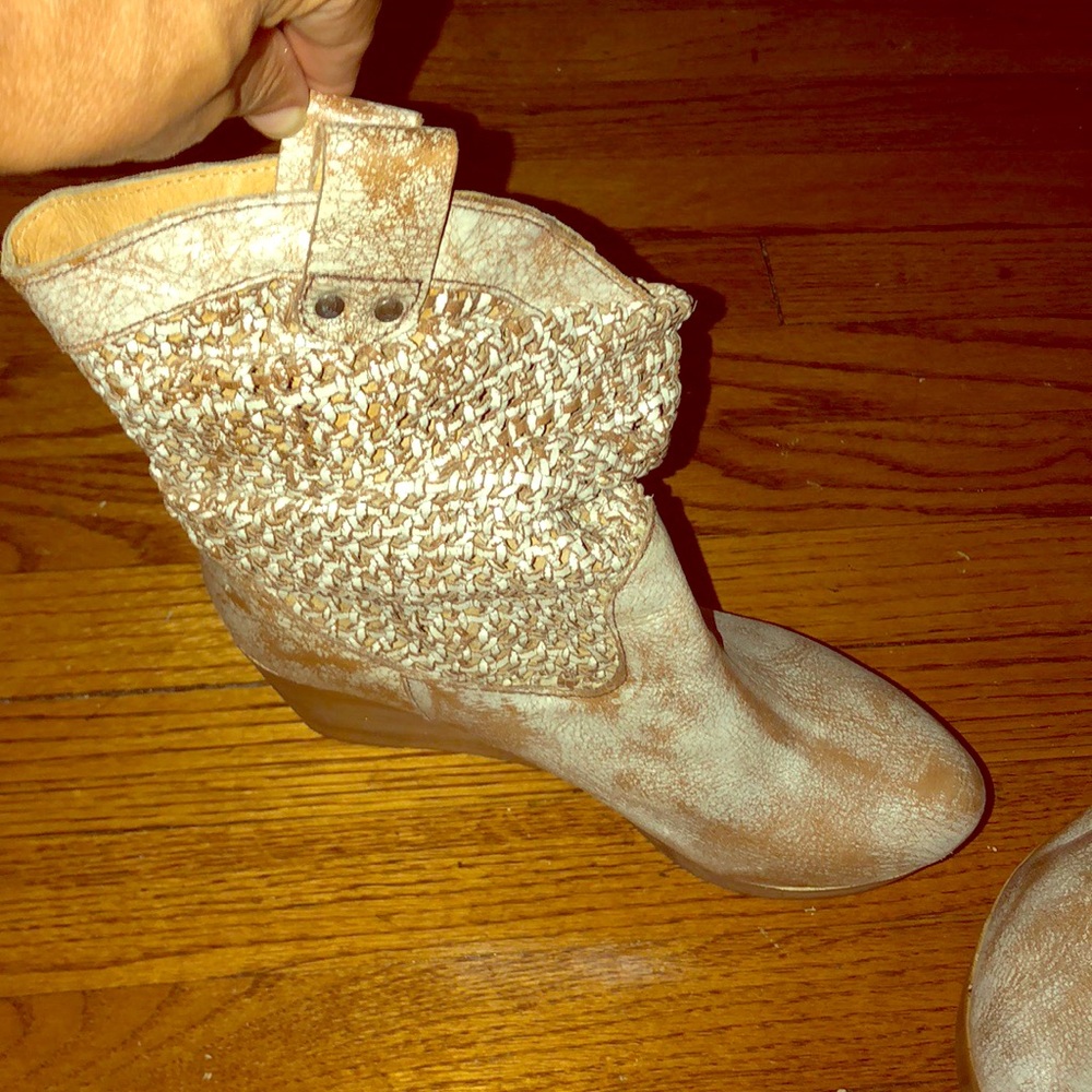 Women Boots